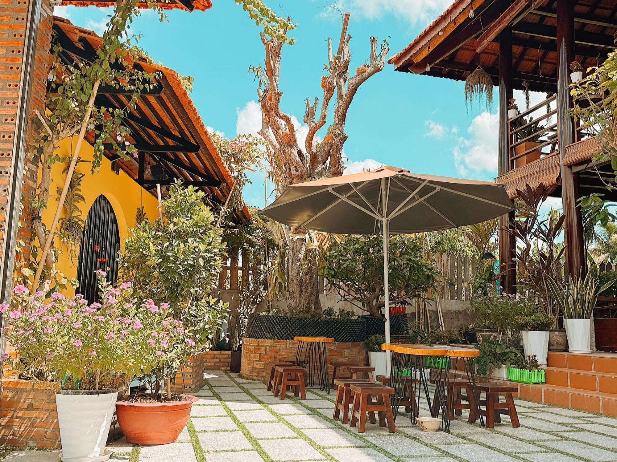 Kara Homestay & Cafe Can Tho Exterior foto